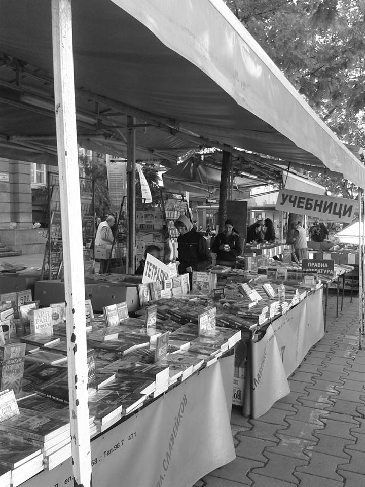 Buchmarkt in Sofia - aber gibt es hier auch Stücke?  