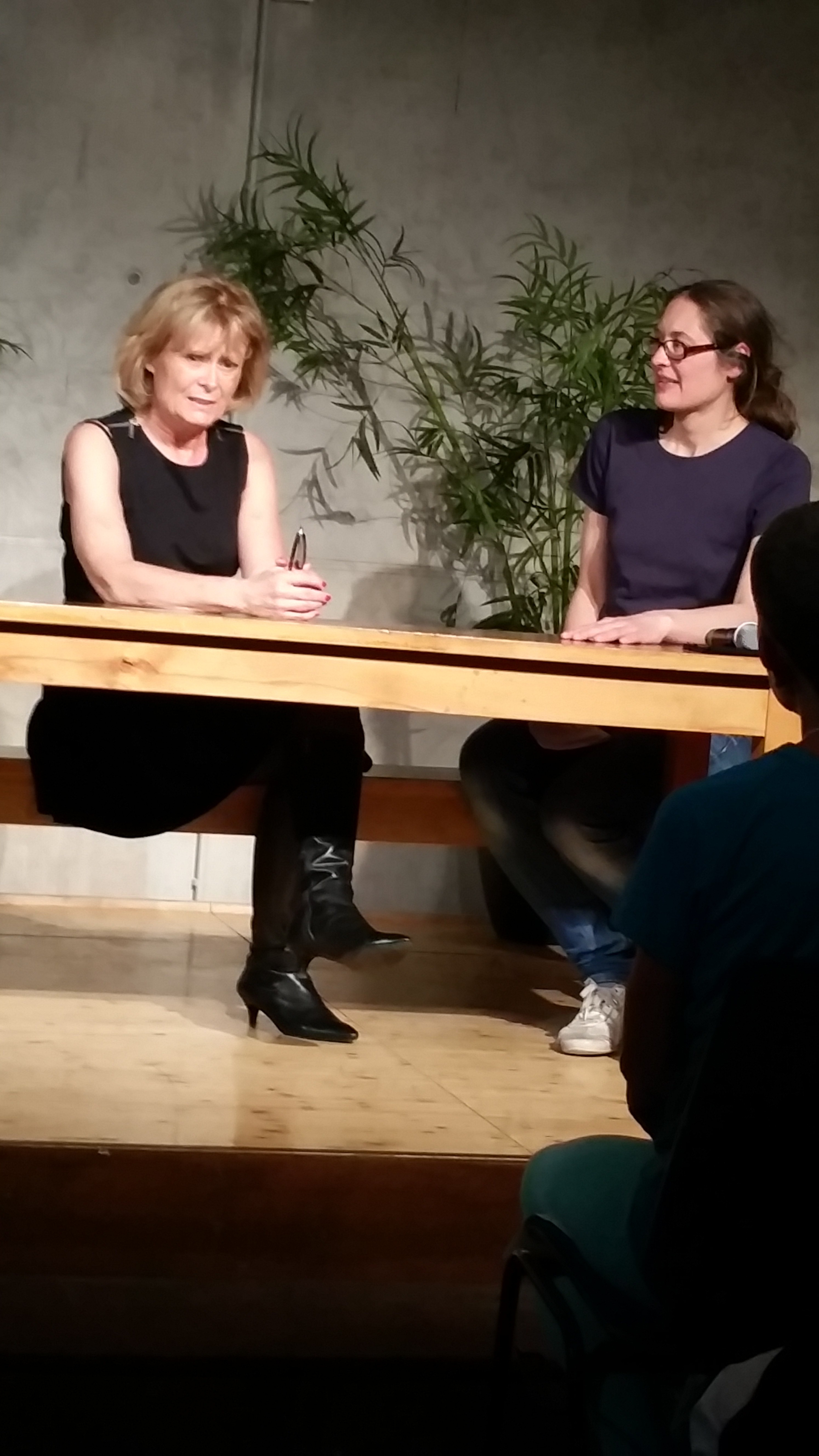 Stefanie Gottfried im Gespräch mit Sabine Heymann. © W. Barth